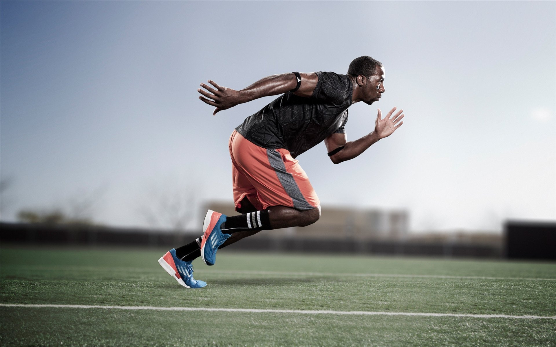 逆境中成长：球员在伤病康复期的励志故事，球员伤愈复出